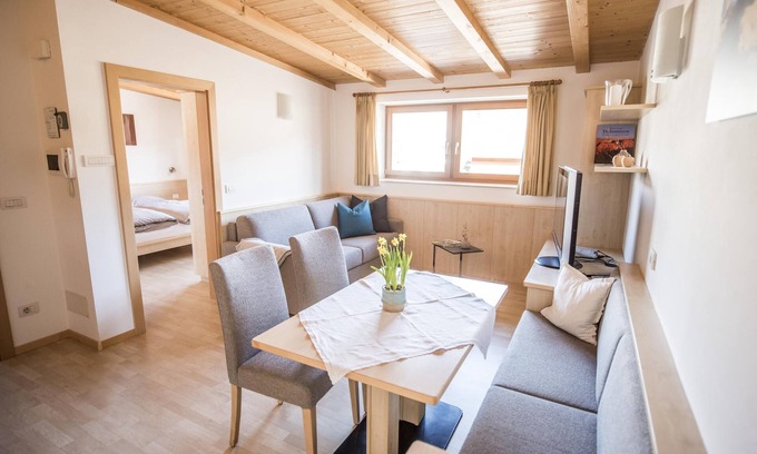 Rasa Appartement | Bel appartement mansardé avec vue sur la Plose et le bassin de Bressan