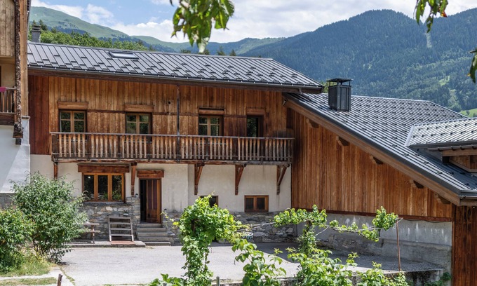 Hautecour Maison | Beautiful, authentic mountain house with view.