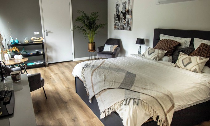 Apeldoorn Lit Et Petit-Déjeuner | Beautiful B&B in the heart of the Veluwe. Luxury and comfort in the Crown Estates.