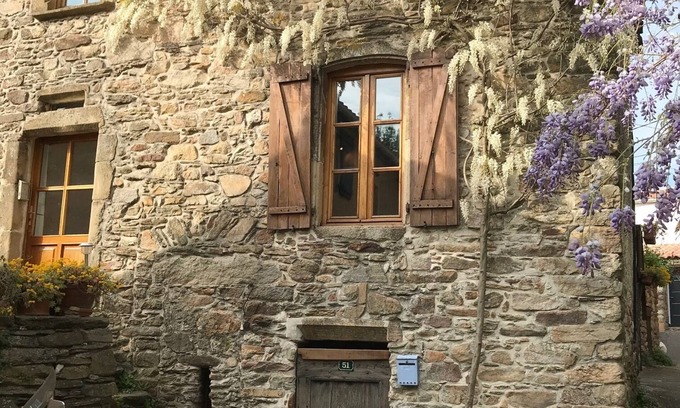 Mons Maison | Idéal pour marcher, nager et se détendre