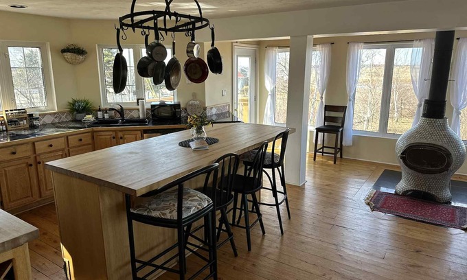 Pointe-du-Chene Maison | Beautiful Beachside Serenity Cottage, Point du Chene