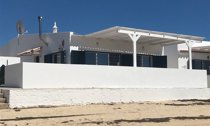 Olhao Villa | Belle maison de plage sur l'île d'Armona avec vue sur la mer