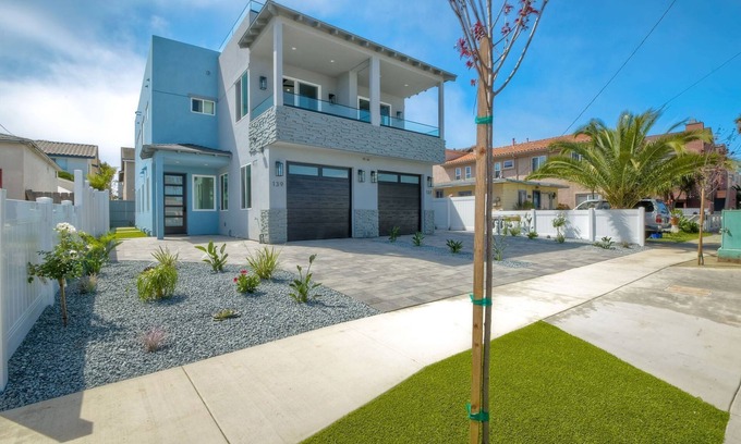 Imperial Beach Copropriété | Beautiful Beach Condo Steps to the Sand