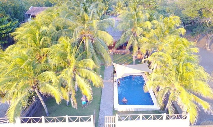Pochomil Maison | Beautiful Beachfront House.