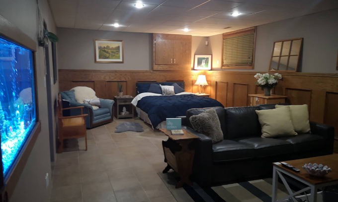Georgian Bluffs Maison | Beautiful bed and breakfast in the quaint country