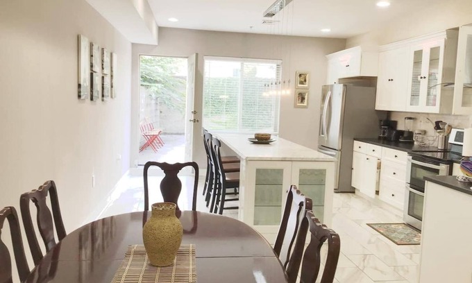 Passyunk Square Maison | Beautiful, Spacious Home Away from Home