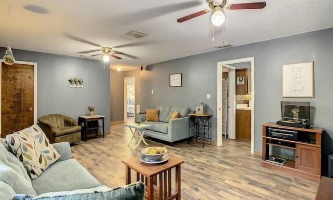 Ocklawaha Maison | Beautiful Cabin near The Villages & Silver Springs