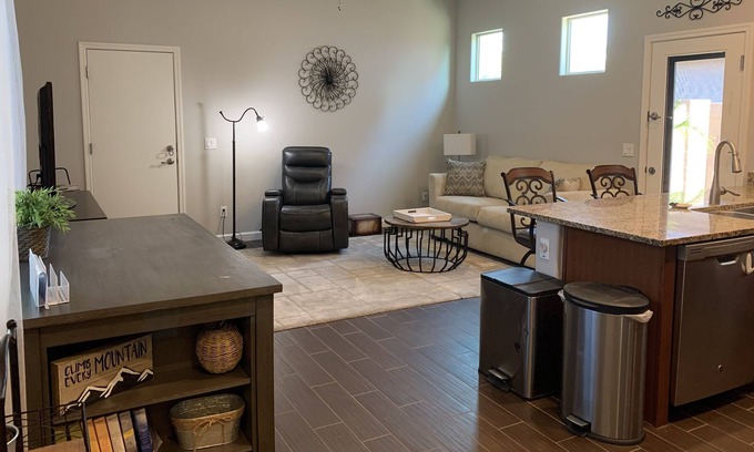 Queen Creek Appartement | Beautiful Casita w/Access to Private Pool