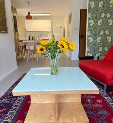 Emek Refaim Appartement | Beautiful, Central Emek Refaim Home