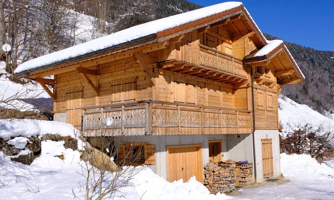 Le Reposoir Chalet De Ski | Magnifique Chalet au cœur du village du Reposoir