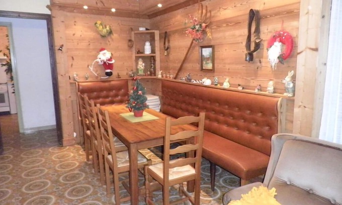 Villard-sur-Doron Chalet De Ski | BEAU CHALET SAVOYARD DE CHARME ,,3 * WIFI