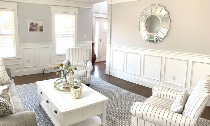 Swampscott Maison | Beautiful coastal 5-BR in Swampscott - 5 mins to beach, Wifi, gas fireplace