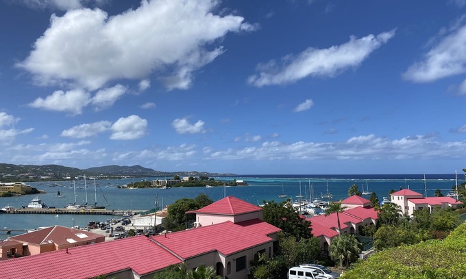 Christiansted Copropriété | Beautiful Condo With Harbor and Mountain Views - Convenient Location!
