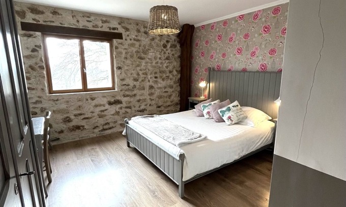 Espinasse Maison | Beautiful converted barn in open countryside