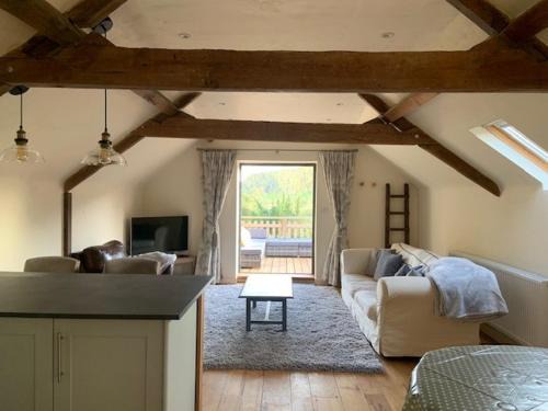 Hopton Castle Appartement | Beautiful converted Coach house for two