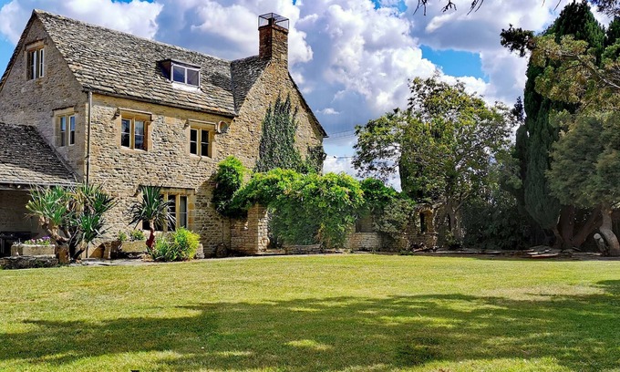 Clanfield Autre | Belle ferme des Cotswolds avec des éléments d'époque, un magnifique jardin, près de la Tamise supérieure, près de plusieurs jolis villages.