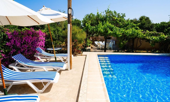 Sant Joan de Labritja Villa | Belle maison de campagne avec piscine, Wi-Fi, jardin et terrasse