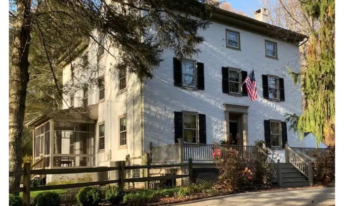 Chadds Ford Maison | Beautiful Country House Convenient Location