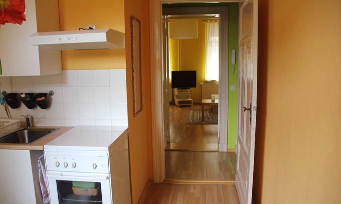 Adlershof Appartement | beautiful, cozy 1 room old building - apartment