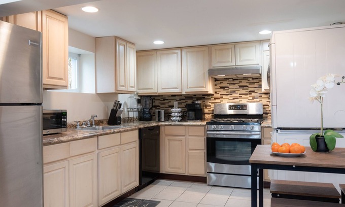 Vails Gate Appartement | Beautiful Cozy 2 br in-law apt, prime Hudson Valley location
