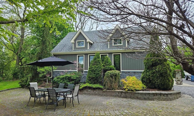 Picton Cottage | Bloomfield Garden Cottage