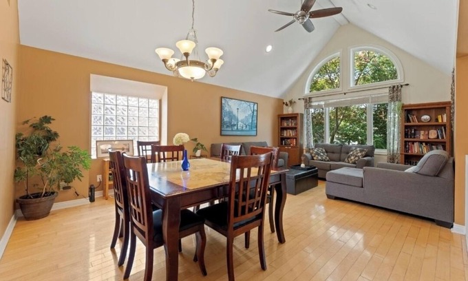 Tecumseh Maison | Beautiful custom-built 5-bedroom home in the heart of Tecumseh