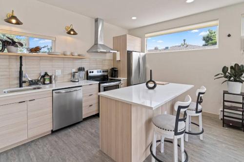 Athmar Park Maison | Beautiful Denver Carriage House