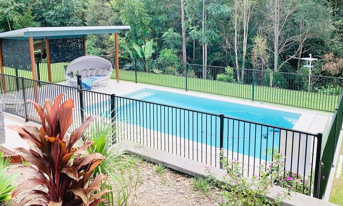 Mooloolah Valley Maison | Beautiful Designer home Sunshine Coast Hinterland