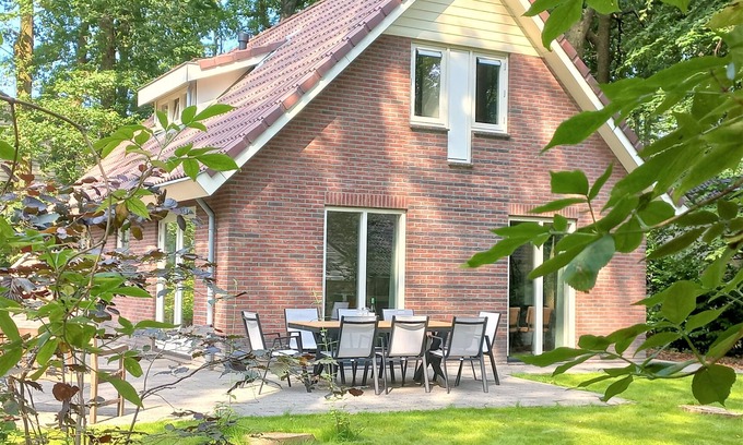 Garderen Maison | Beautiful detached bungalow for 8 persons in Garderen Veluwe