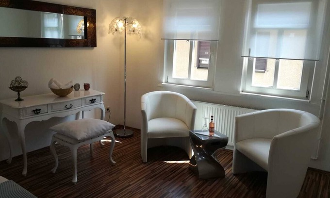 Oberursel Appartement | Belle chambre double dans la vieille ville historique