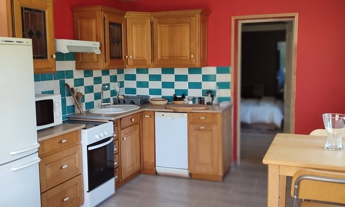 Angy Maison | Beautiful F1 apartment of 40 M2 on the ground floor on the ground floor with terrace.