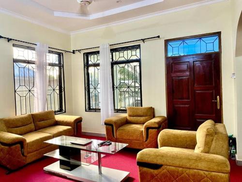 Mbezi Maison | Beautiful Family & Friendly House in Kinyerezi