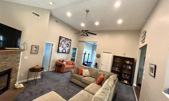 Milton Maison | Beautiful Family home with access to Red Mill Pond