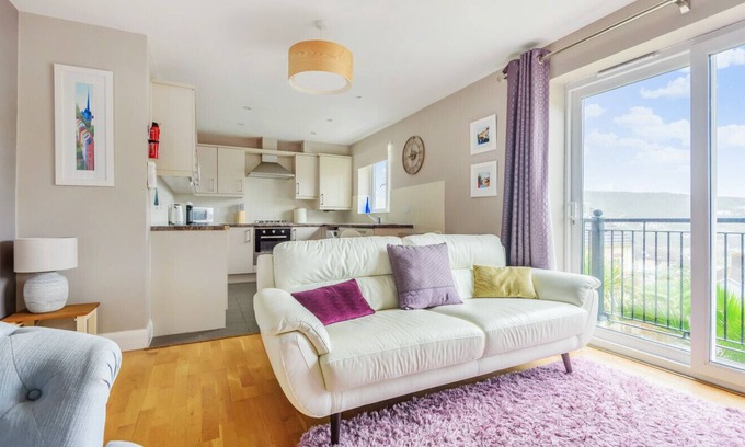 Porthtowan Appartement | Beautiful flat just a few minutes walk from Porthtowan beach