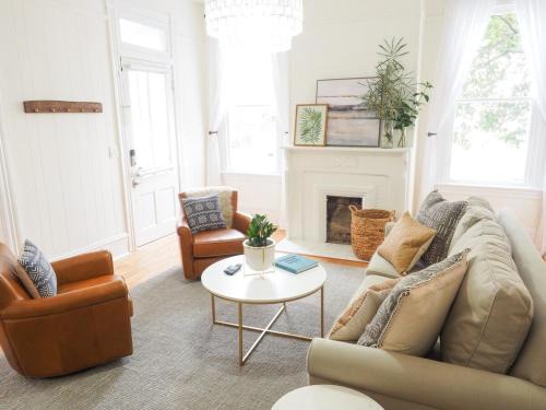 Dixon Park Maison | Beautiful Forsyth Park Charmer - Amazing Location!