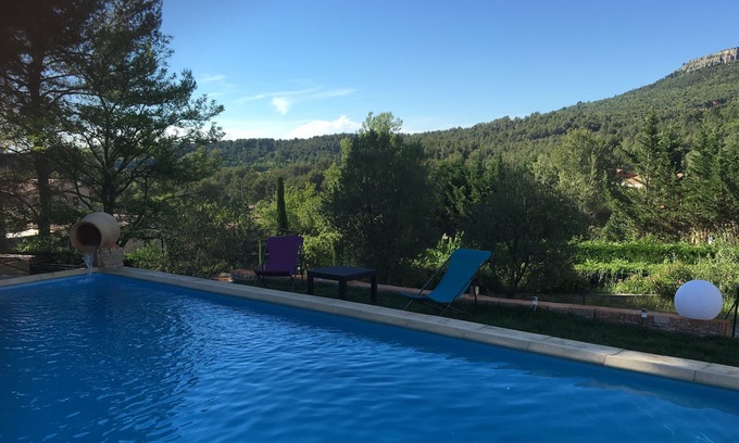 Chateauneuf-le-Rouge Villa | BELLE VILLA AVEC PISCINE à 10 minutes d' Aix en Provence