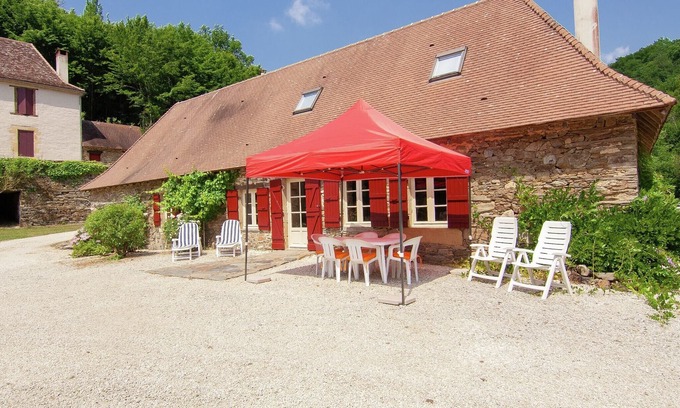 Saint-Medard-d'Excideuil Cottage | Belle maison de vacances avec piscine