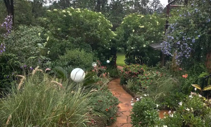 Karen Appartement | Beautiful Garden Apartment - access to private gazebo and garden