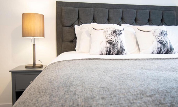 Shawlands Maison | Beautiful Glasgow South Home - Pass the Keys