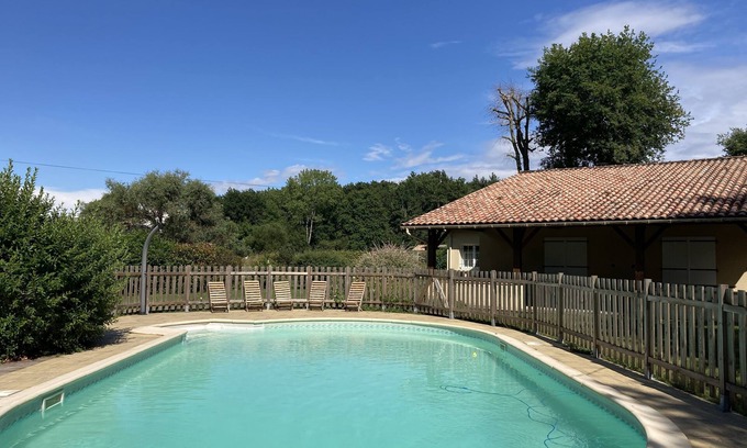 Lerm-et-Musset Cottage | Beau gite de groupe au coeur de la forêt girondine