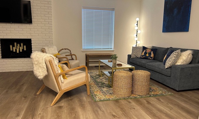 Weatherford Maison | Beautiful home in a great location!!