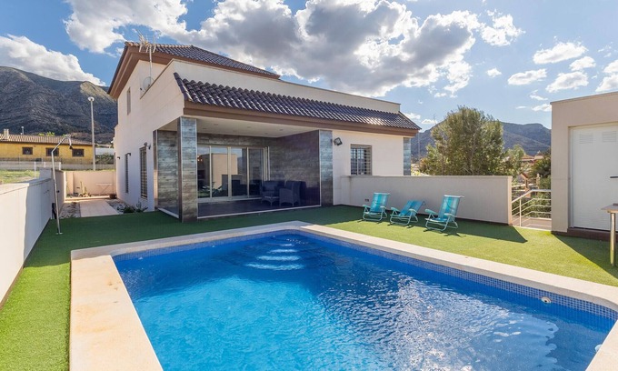 Cox Maison | Beautiful home in Cox