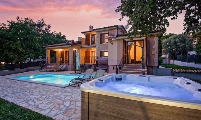 Fuskulin Maison | Superbe maison à Fuskulin avec jacuzzi