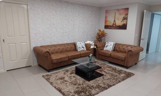 Harrison Maison | Beautiful home in Harrison with 5 Bedrooms