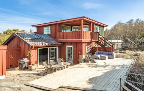 Grundsund Maison | Beautiful Home In Lysekil With Sauna