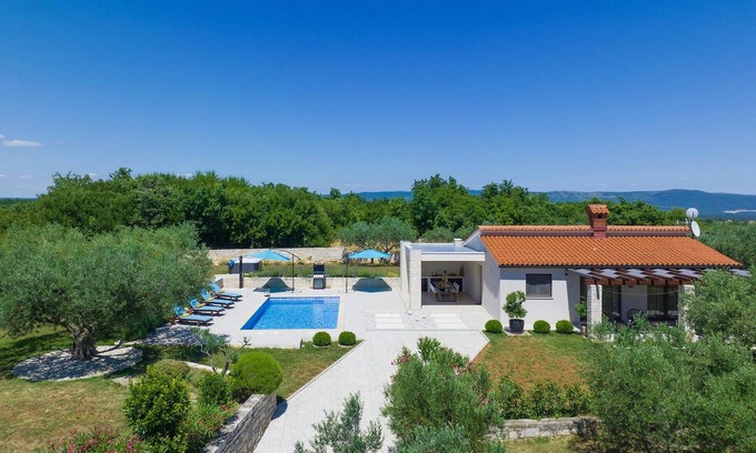 Mali Vareski Maison | Villa Saint Silentio