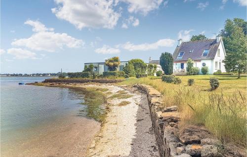 Pays Bigouden Sud Maison | Beautiful Home In Pont Labbé With Wifi