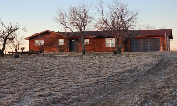 Kiowa County Maison | Beautiful home in the Wichita mountains, with stunning views