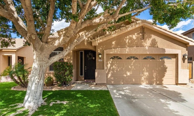 Sierra Verde at Arrowhead Ranch Maison | Beautiful Home with Private Pool!