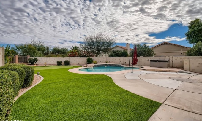 Foothills Maison | Beautiful Home with private pool, hot tub, grill and fire pit on golf course!